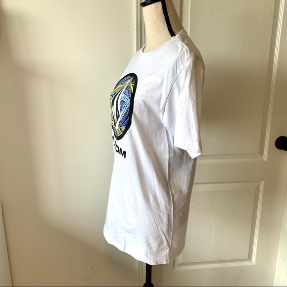 NWOT VOLCOM White Graphic Tee Shirt—SZ. Small - Picture 3 of 9